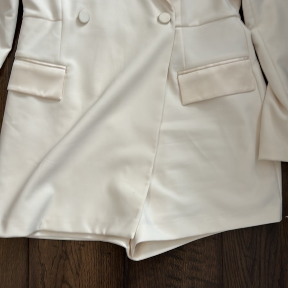 DYNAMITE Blazer Romper - Picture 3 of 3